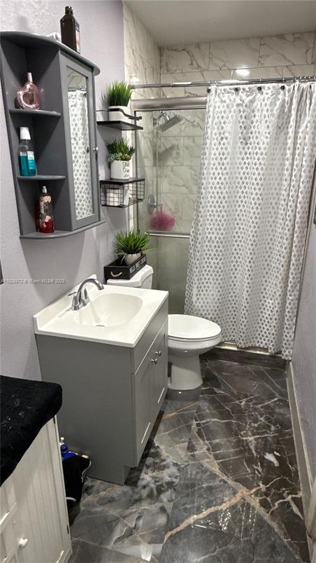 Bathroom, Interior, Marble, Marble Walls