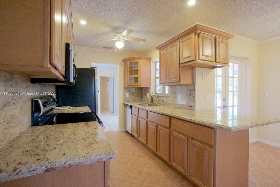 Interior, Kitchen, Recessed Lighting