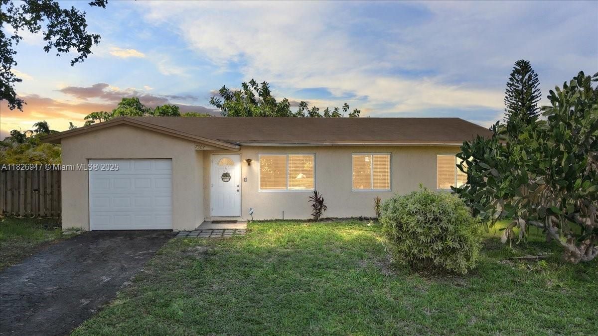 Attached, Backyard, Exterior, Facade, Ranch