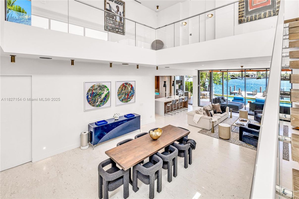 Dining room, Interior, Living room, Water