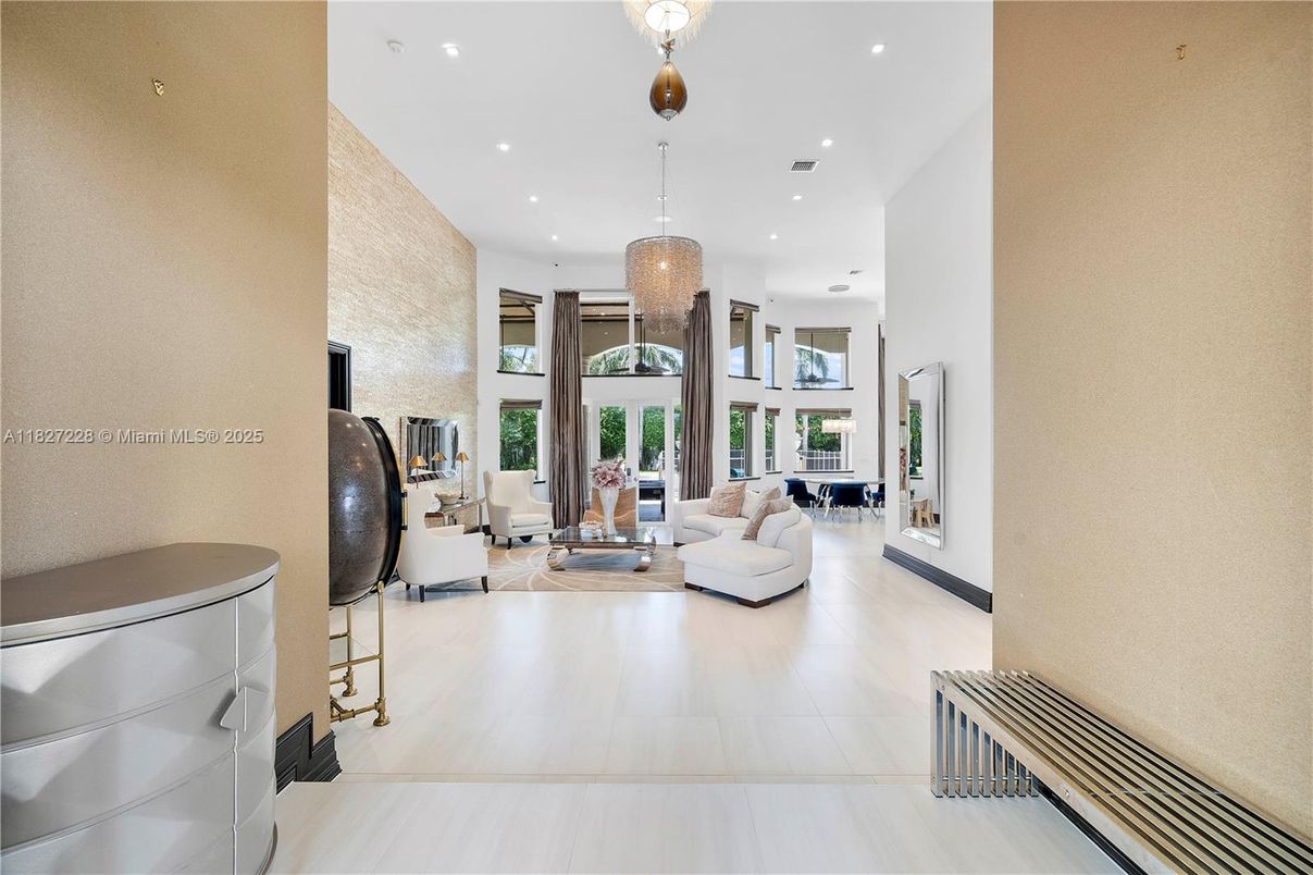 Chandelier, Fireplace, Interior, Living room, Recessed Lighting