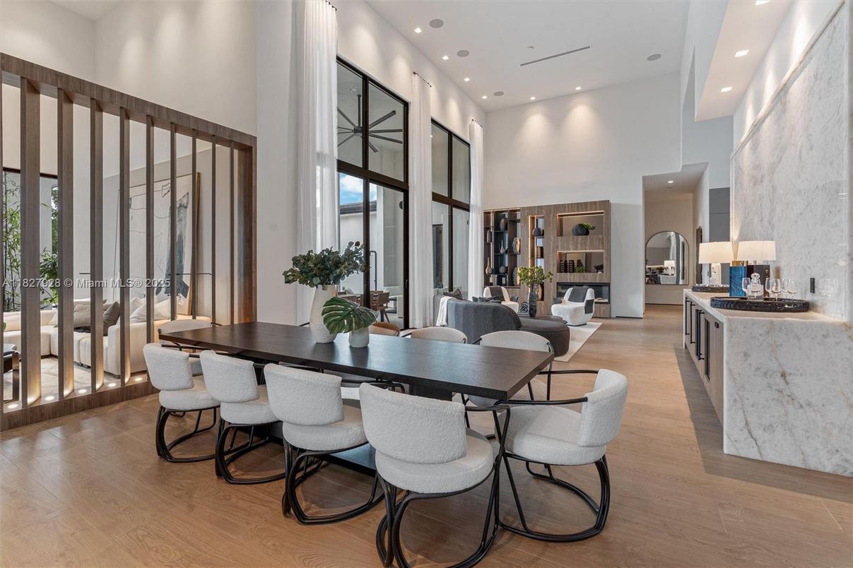 Dining room, Interior, Living room, Recessed Lighting, Wood Texture Flooring