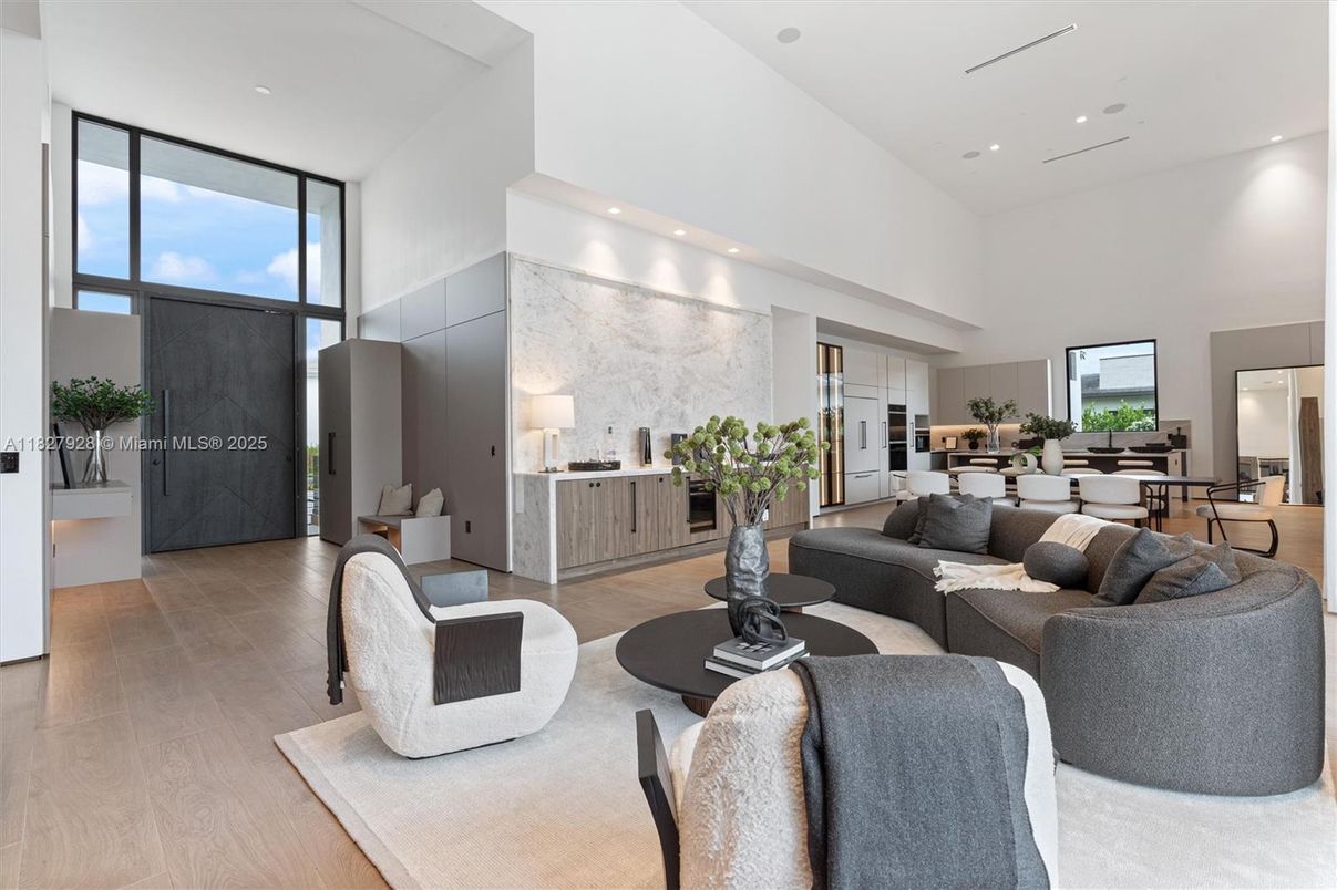Dining room, Interior, Kitchen, Living room, Recessed Lighting