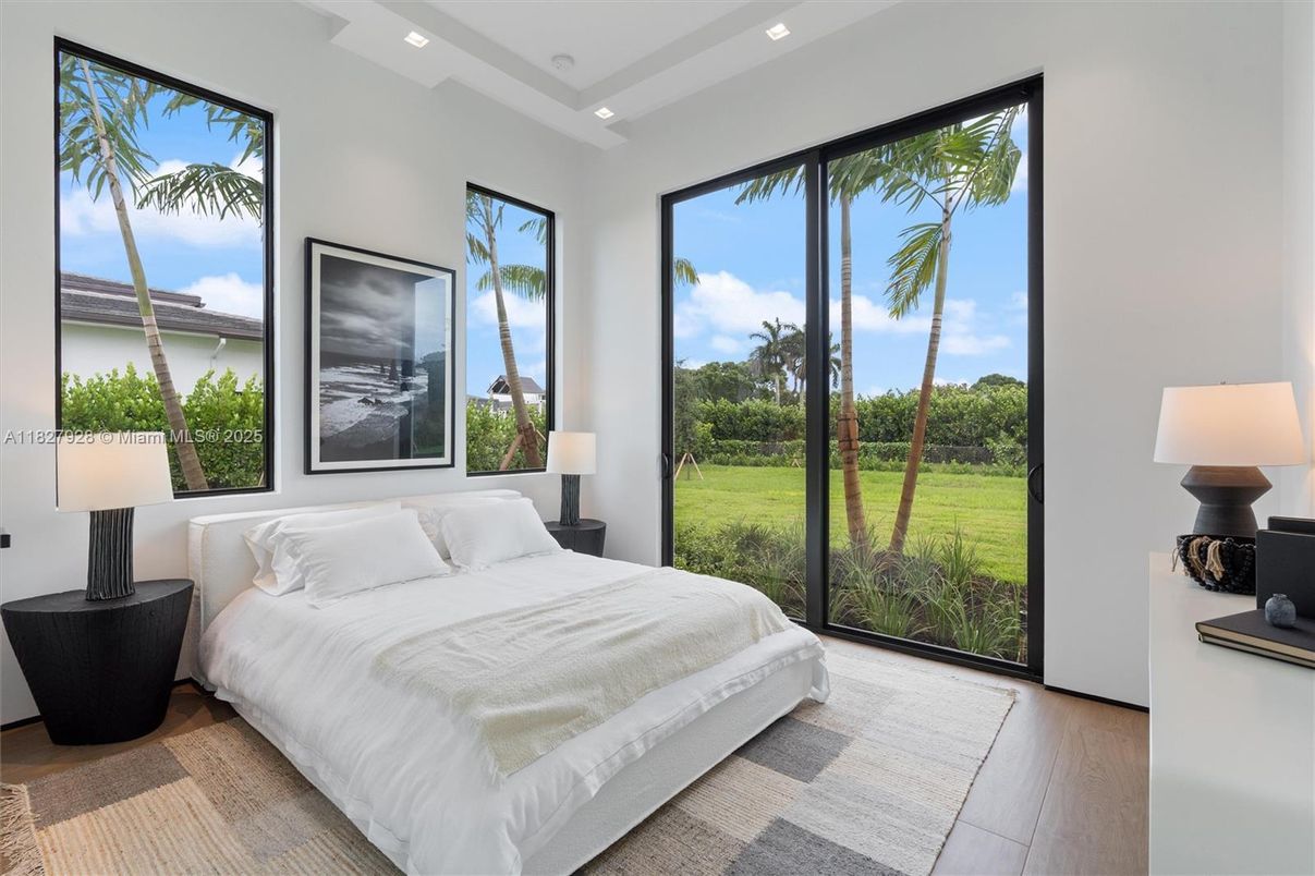 Bedroom, Interior, Recessed Lighting, Water, Wood Texture Flooring