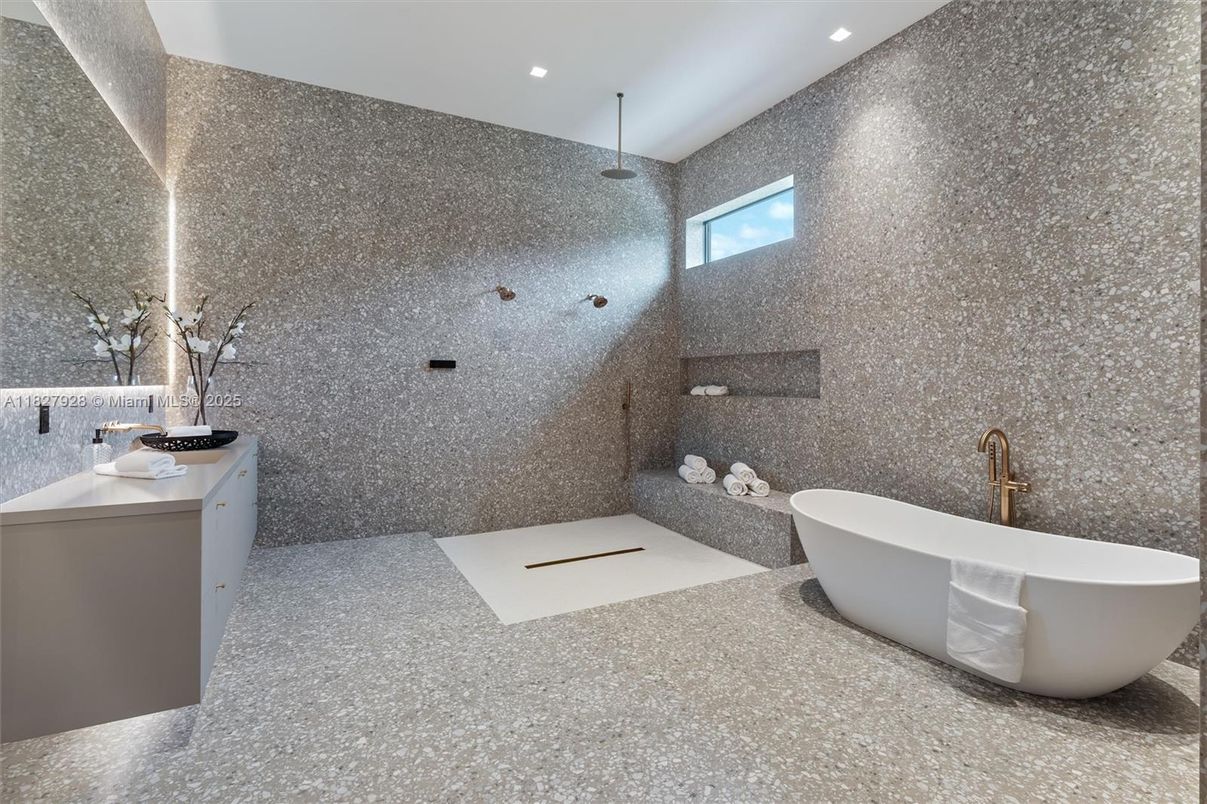 Bathroom, Dual Sink Vanities, Free Standing Baths, Interior, Recessed Lighting