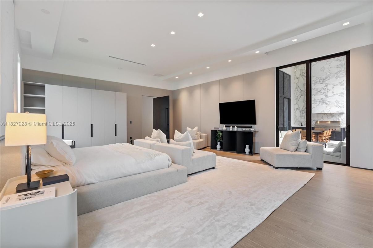 Bedroom, Fireplace, Interior, Living room, Recessed Lighting, Wood Texture Flooring
