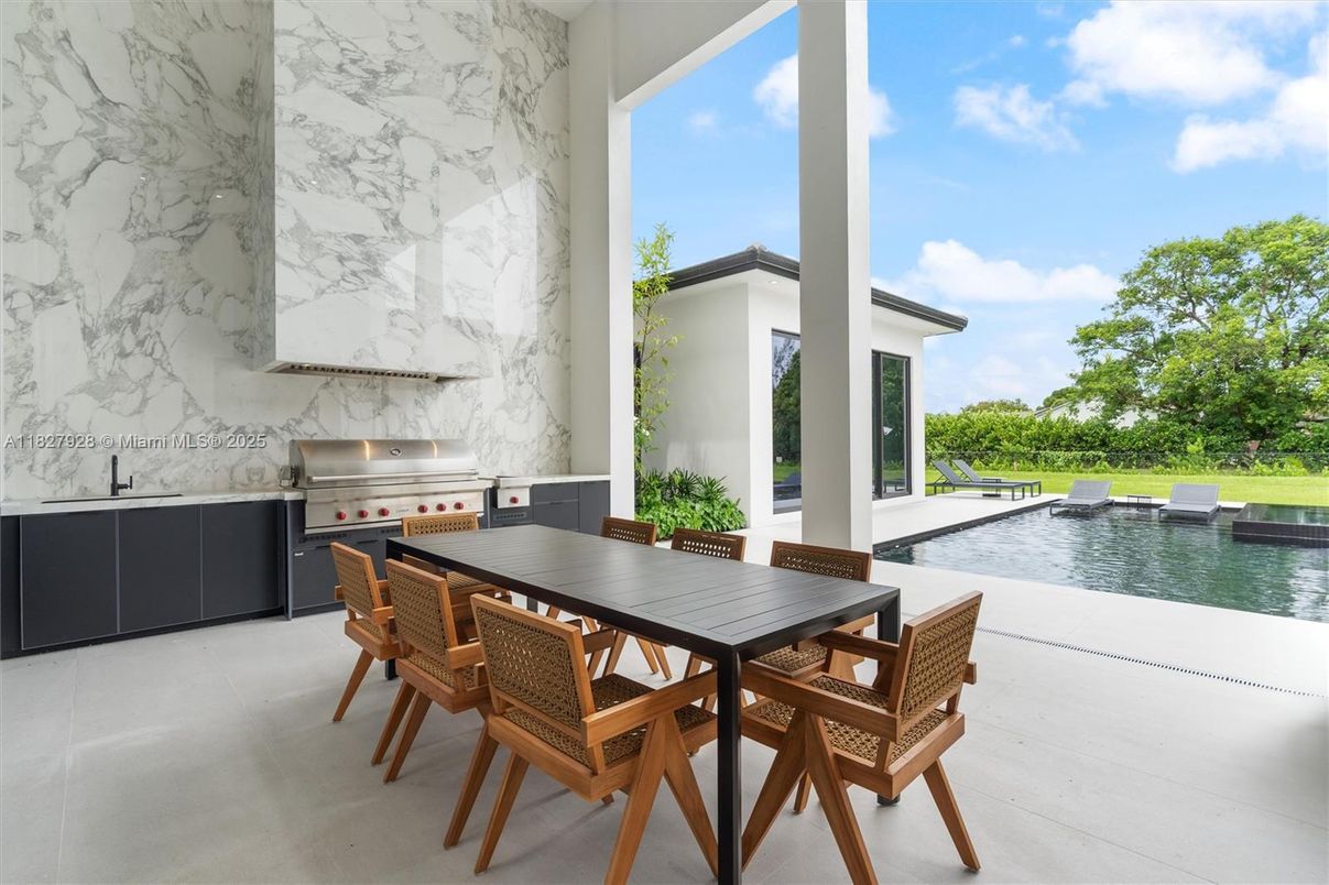 Exterior, Marble Walls, Pool