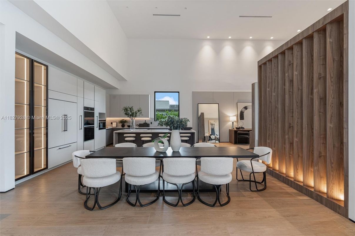 Dining room, Interior, Kitchen, Recessed Lighting, Stainless Steel Appliances, Wood Texture Flooring