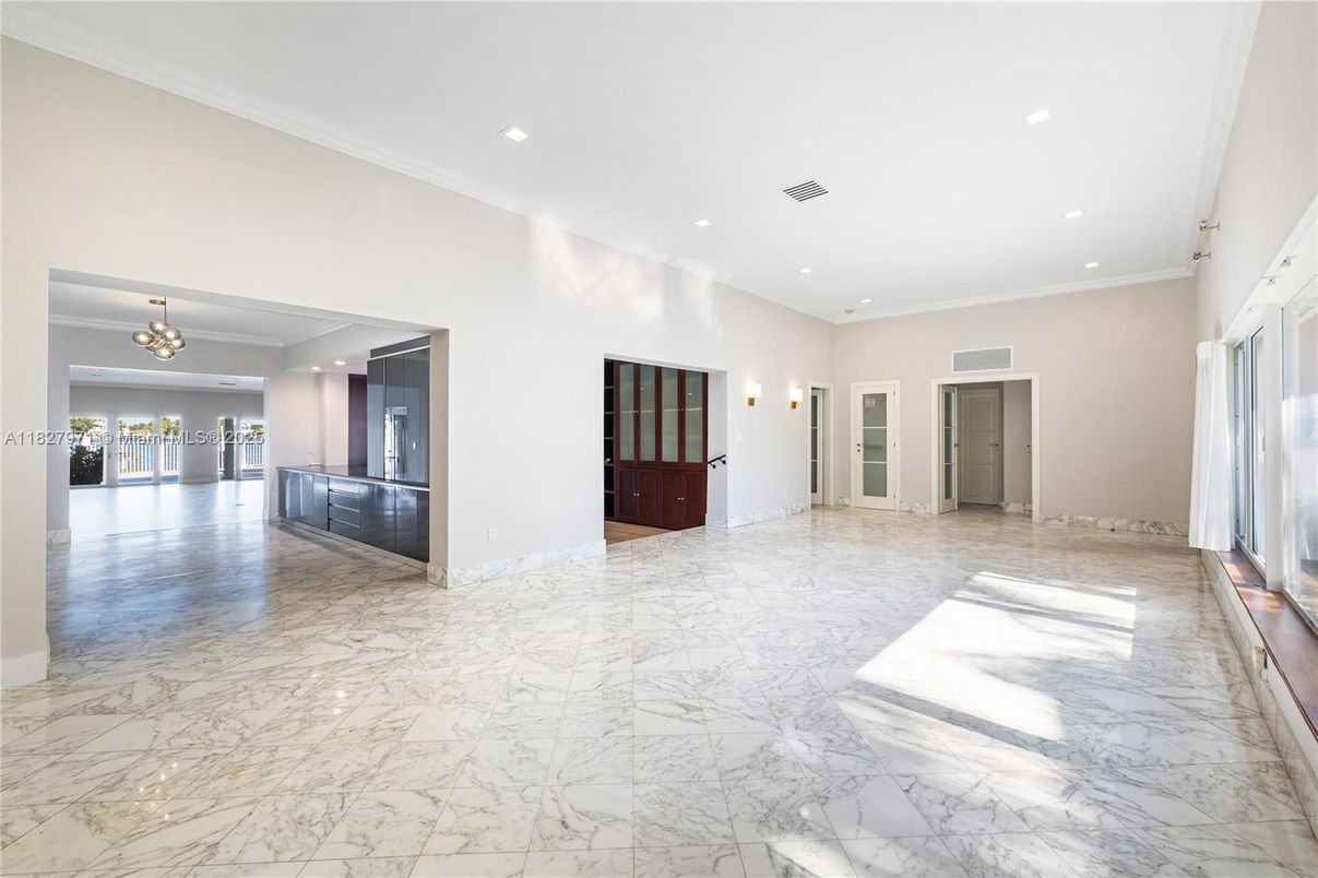 Chandelier, Empty room, Interior, Marble, Recessed Lighting