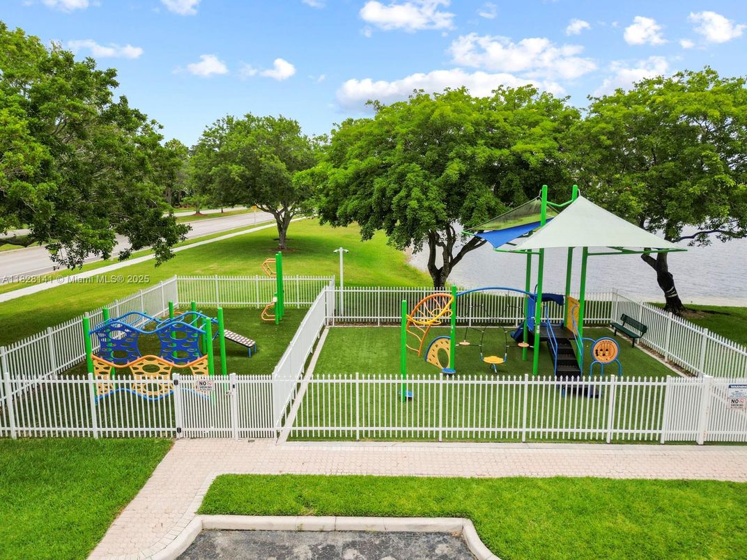 Backyard, Exterior, Water