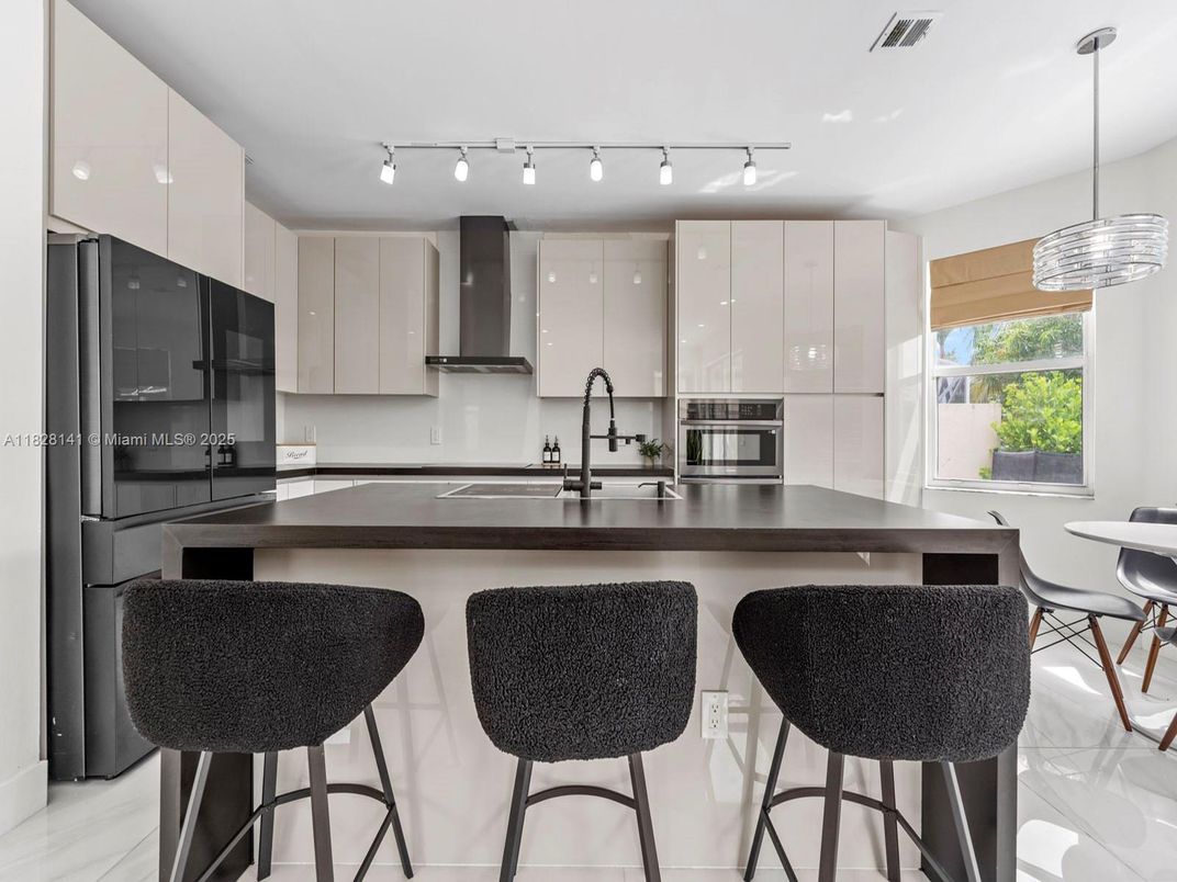 Interior, Kitchen, Pendant Lights, Stainless Steel Appliances