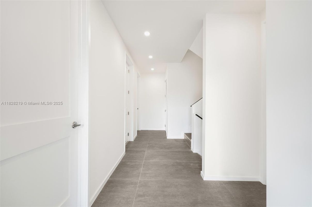Interior, Recessed Lighting