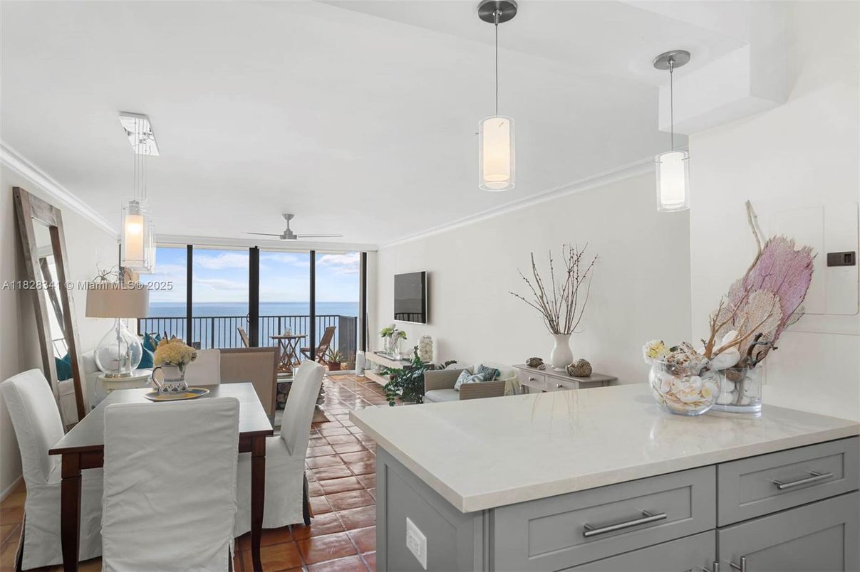 Dining room, Interior, Pendant Lights, Water