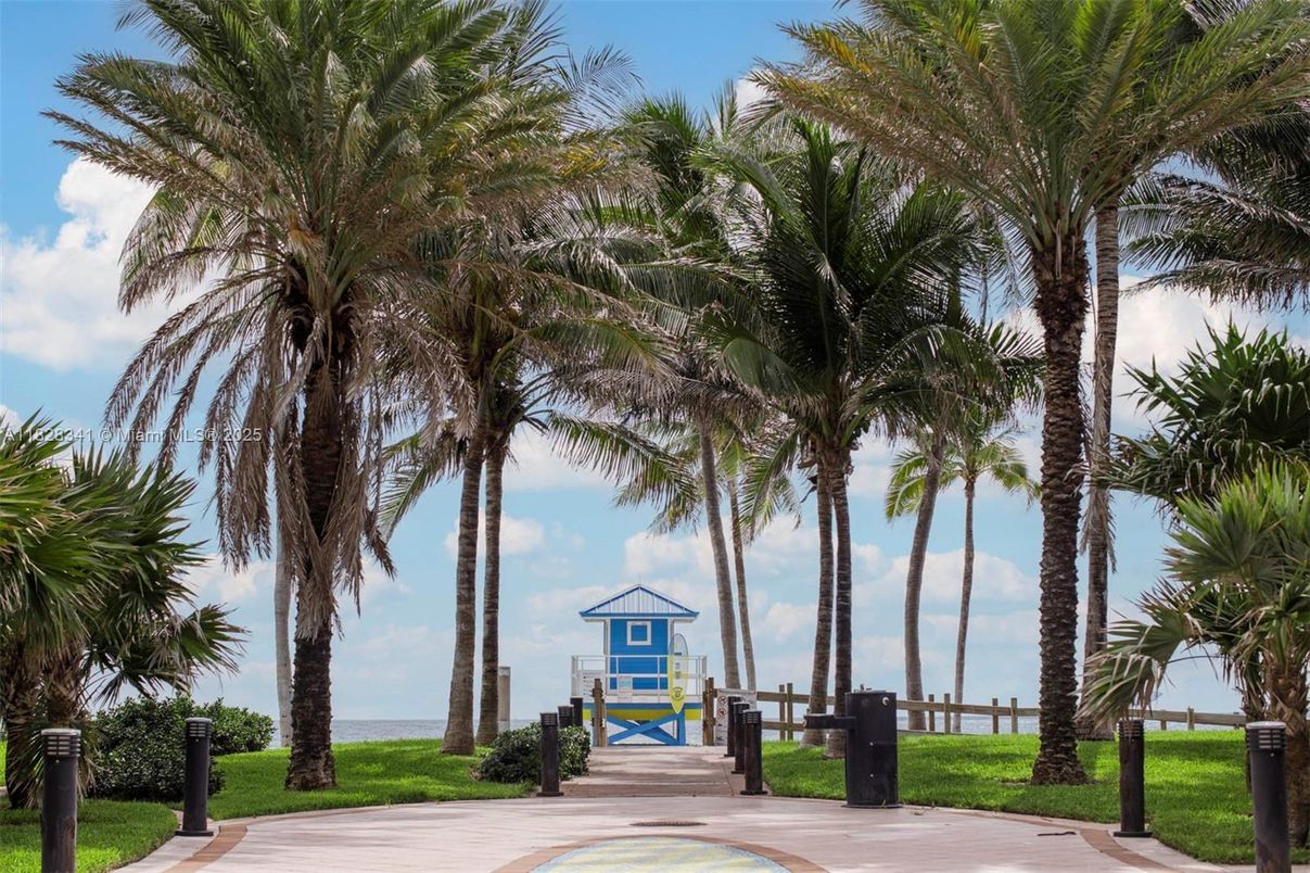 Exterior, Playground