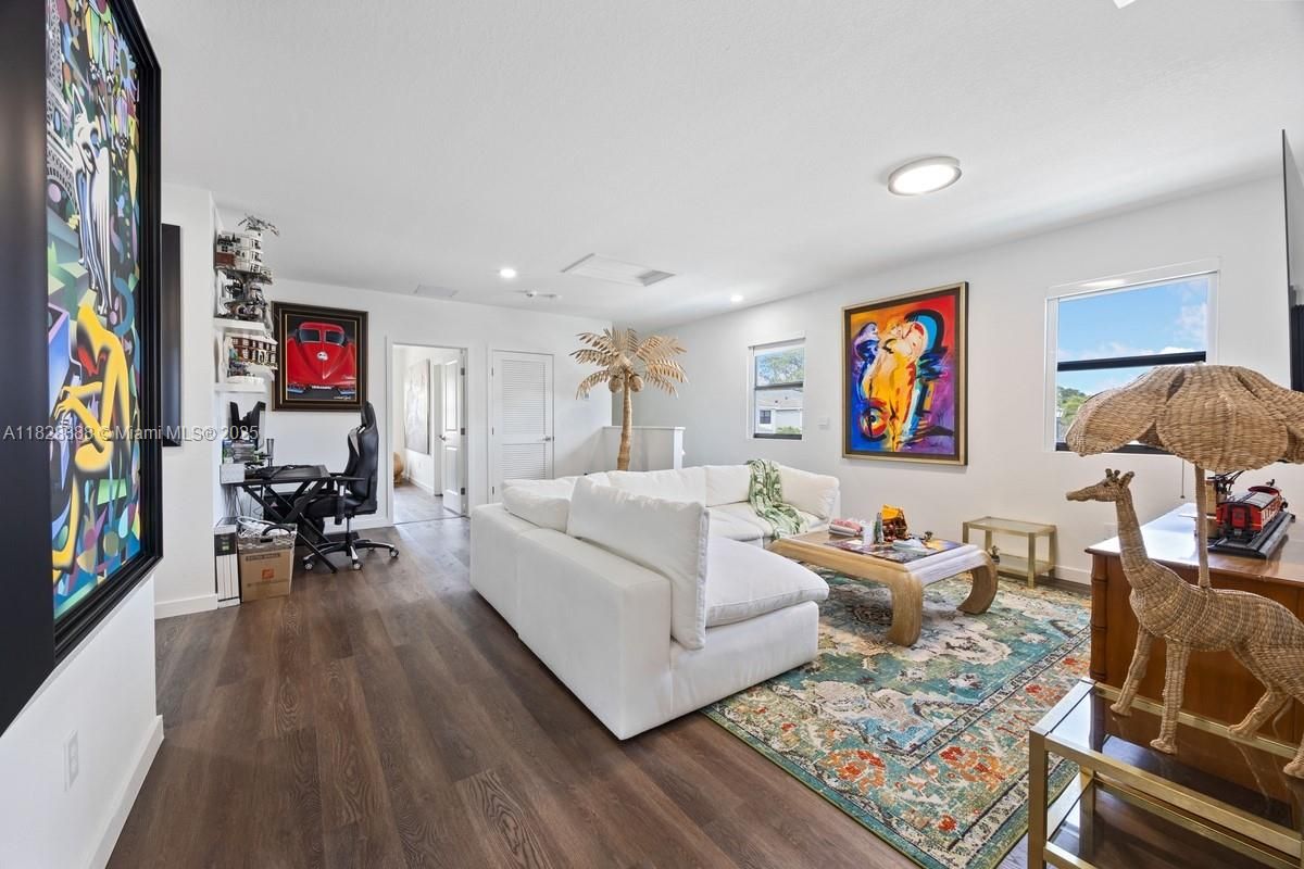 Home Office, Interior, Living room, Recessed Lighting, Wood Texture Flooring