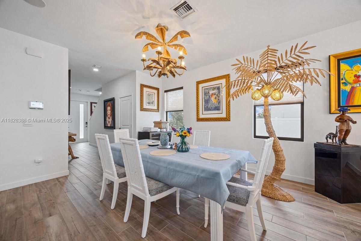Chandelier, Dining room, Interior, Recessed Lighting, Wood Texture Flooring