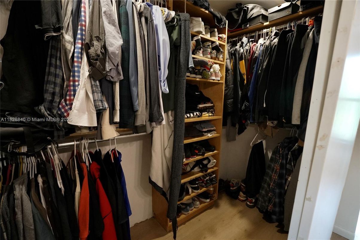 Interior, Walk-in Closets