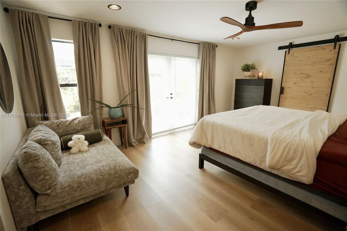 Bedroom, Interior, Recessed Lighting, Wood Texture Flooring