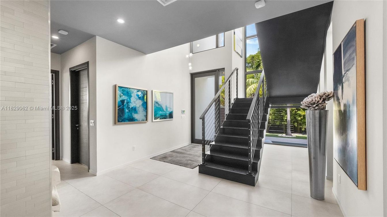 Interior, Recessed Lighting