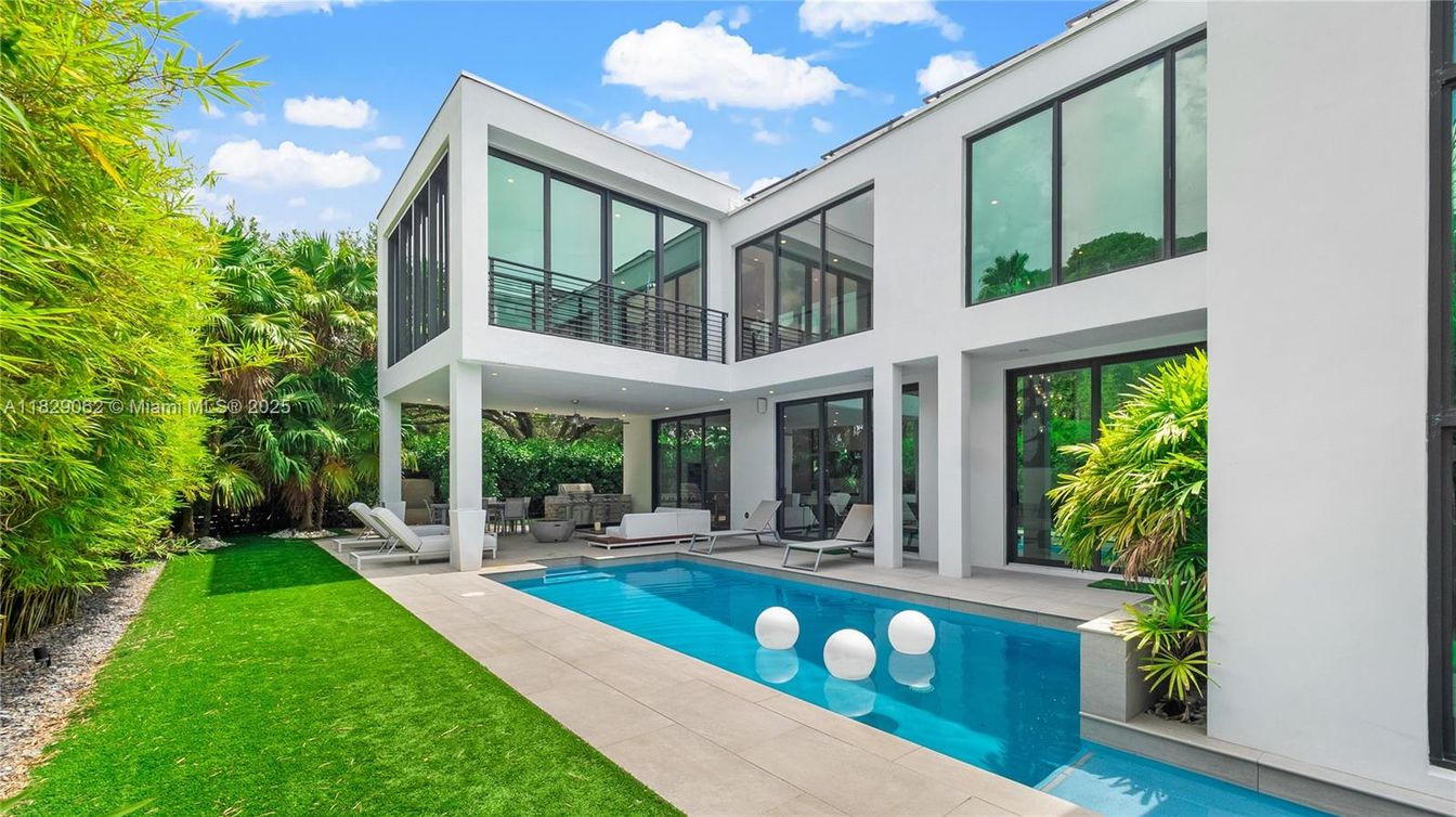 Backyard, Exterior, Pool