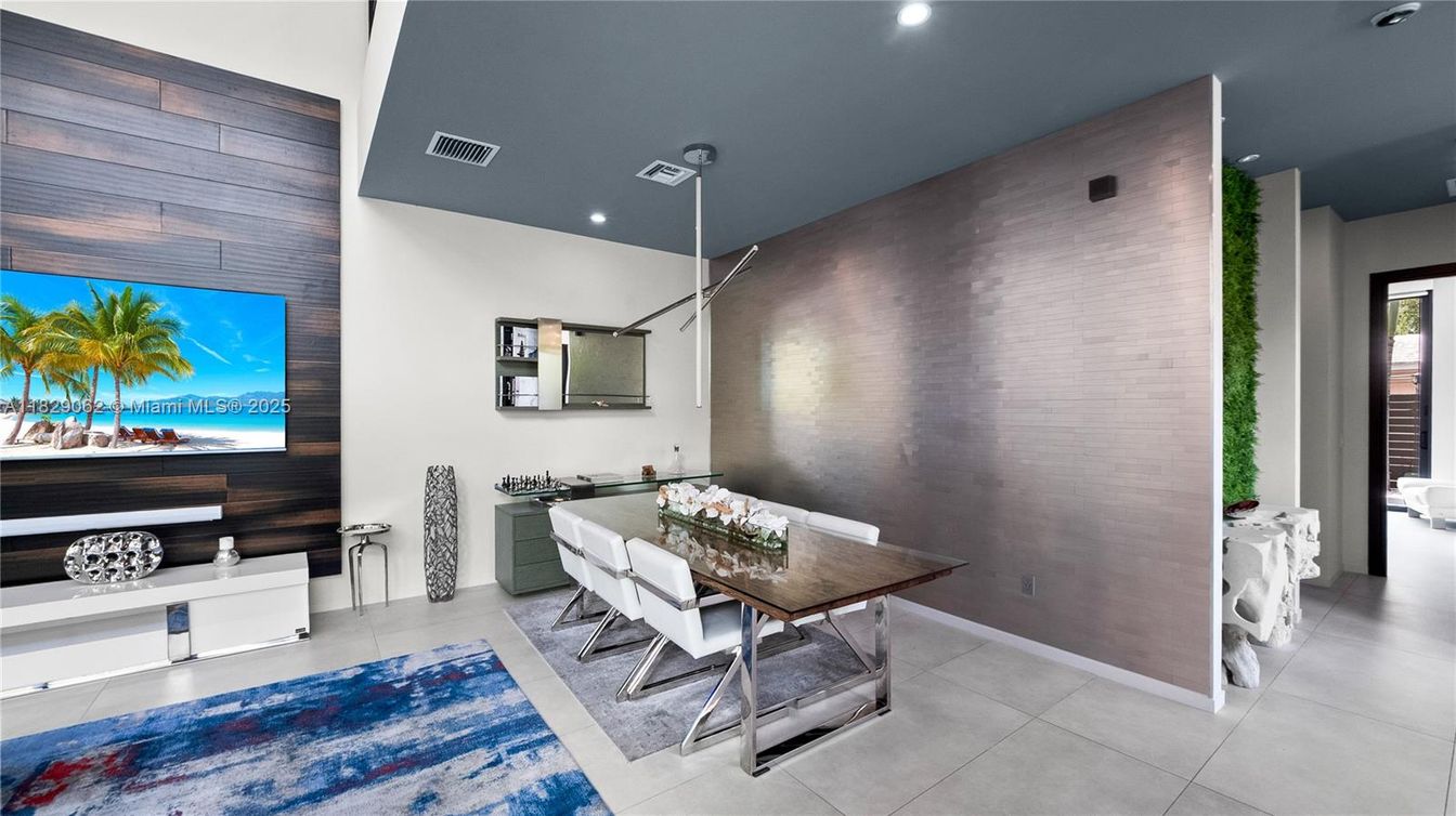 Dining room, Interior, Recessed Lighting, Wooden Walls