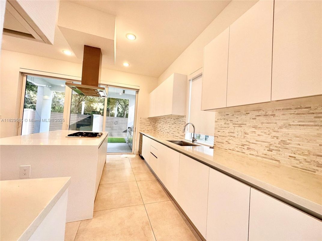 Interior, Kitchen, Recessed Lighting