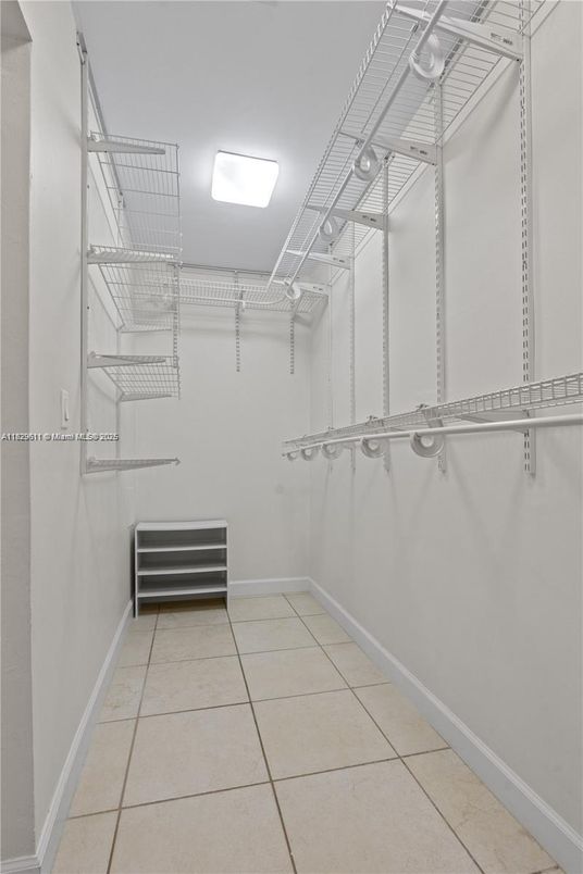 Interior, Walk-in Closets