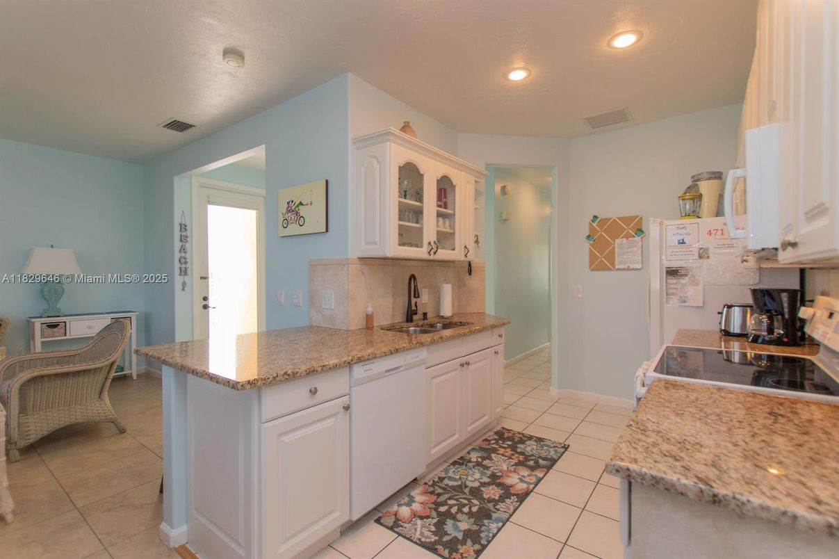 Interior, Kitchen, Recessed Lighting