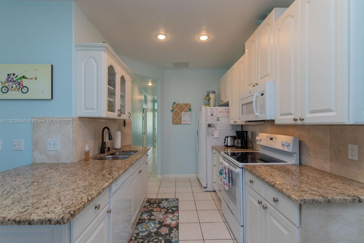 Interior, Kitchen, Recessed Lighting