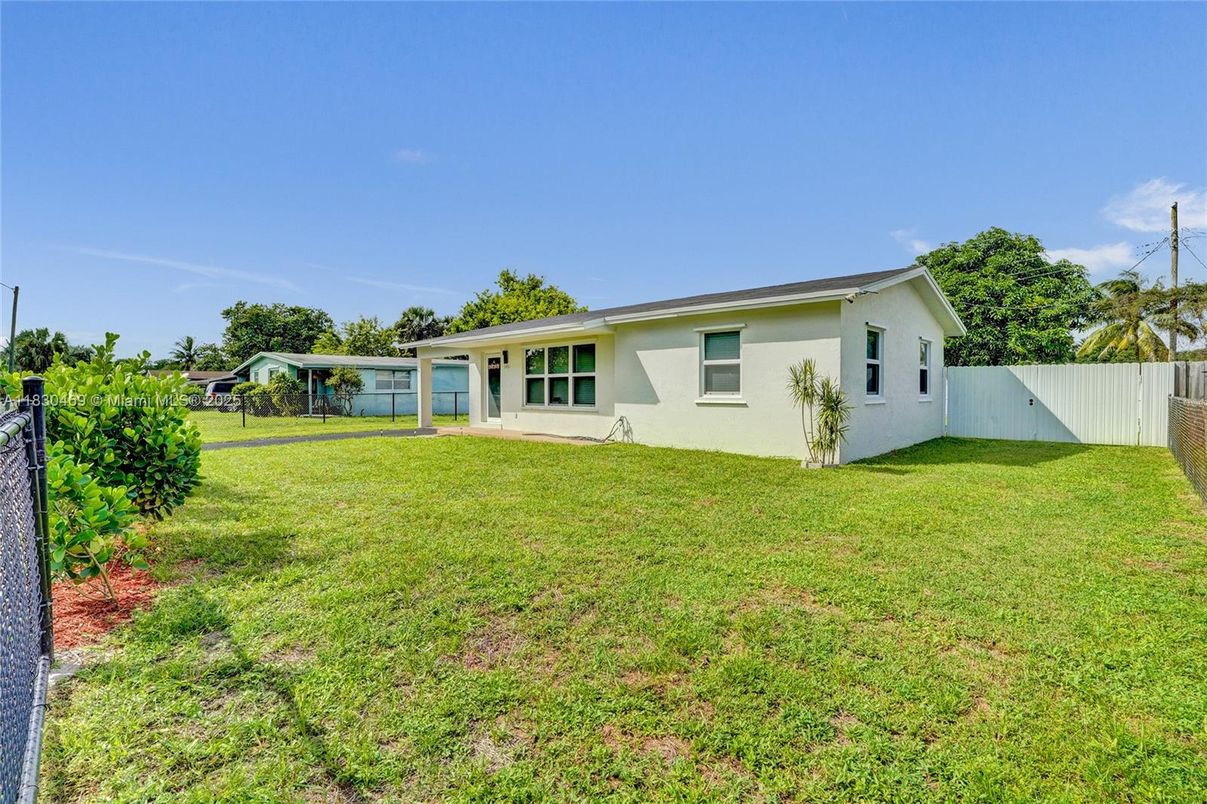Backyard, Exterior