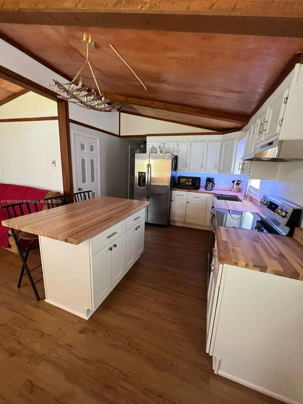 Interior, Kitchen, Wooden Ceilings, Wood Texture Flooring