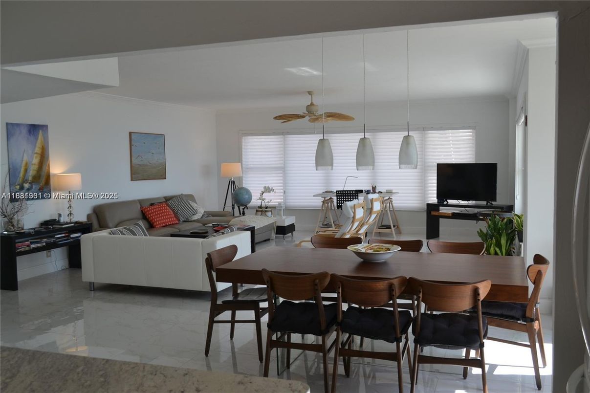 Dining room, Interior, Living room, Marble, Pendant Lights
