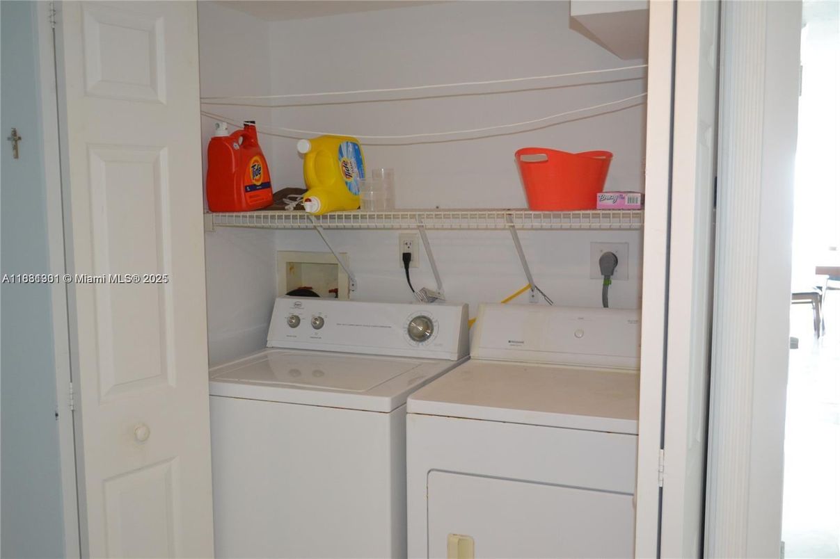 Interior, Utility Closets, Washer