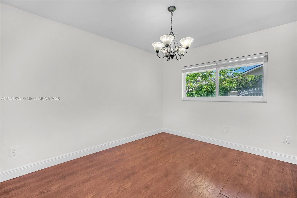 Chandelier, Empty room, Interior, Wood Texture Flooring