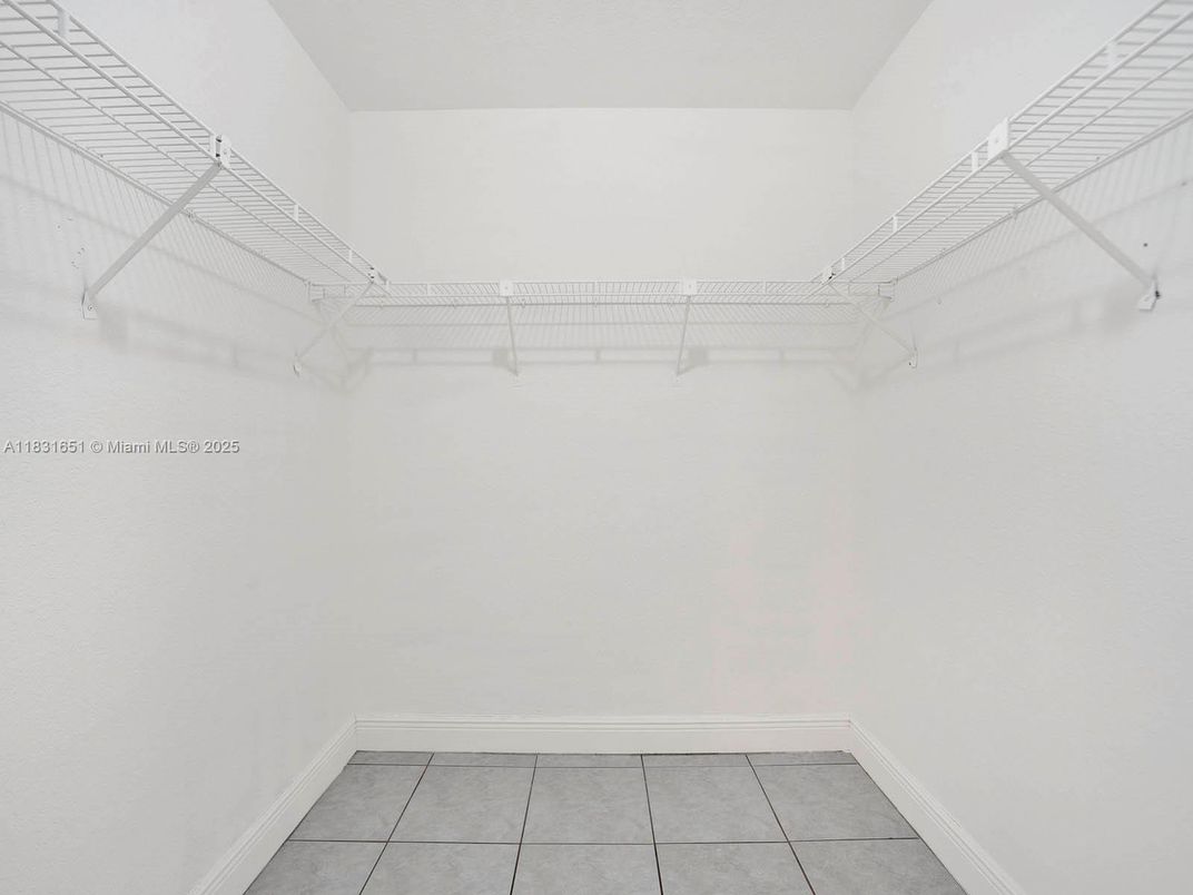 Interior, Walk-in Closets