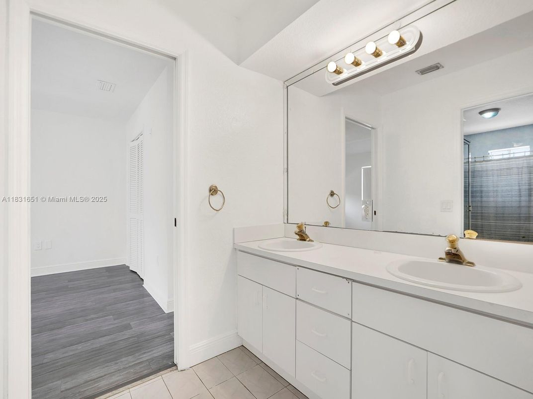 Bathroom, Dual Sink Vanities, Interior, Wood Texture Flooring