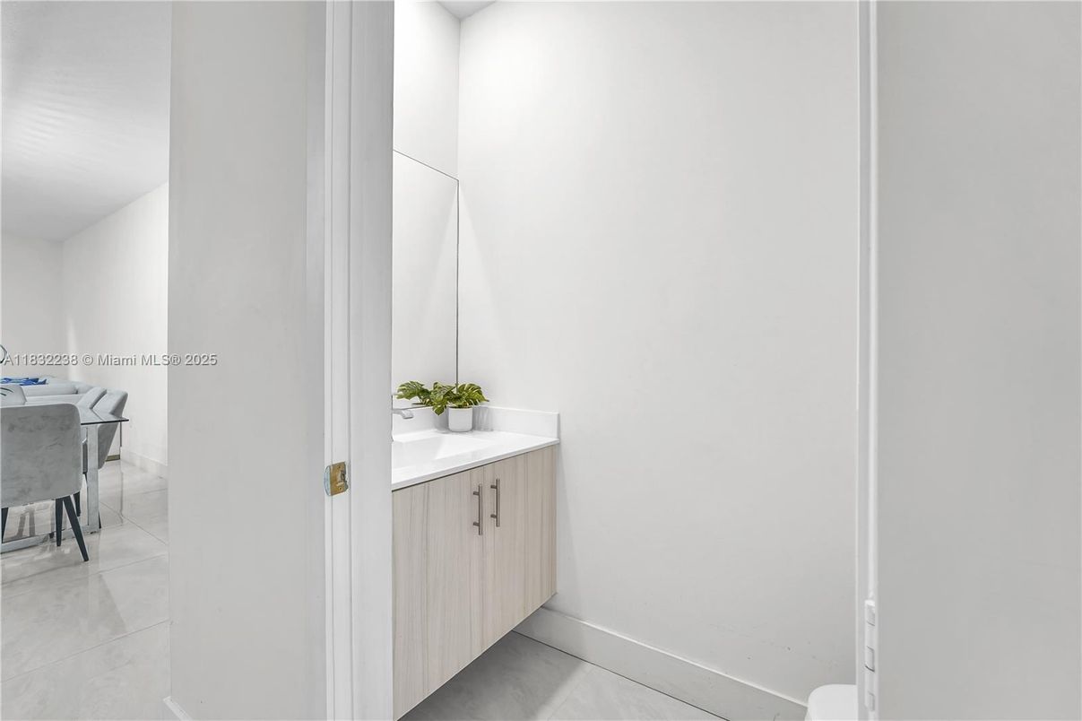 Bathroom, Interior