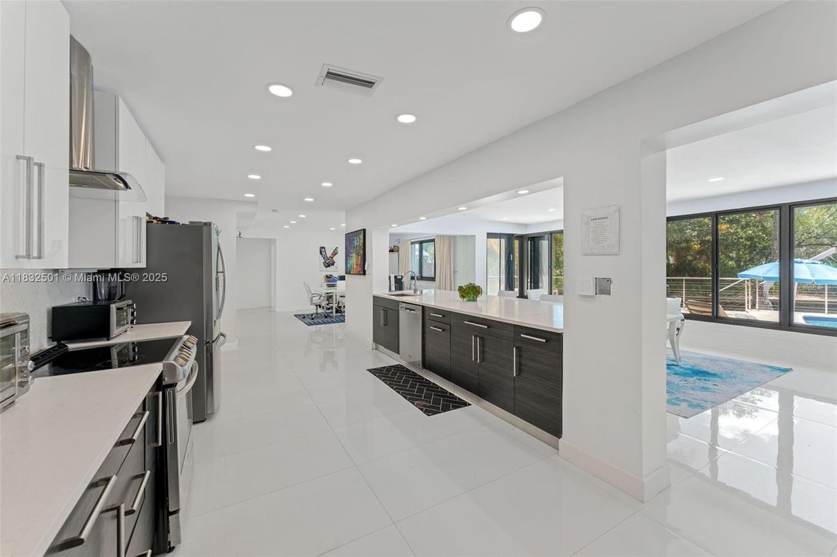 Interior, Kitchen, Recessed Lighting