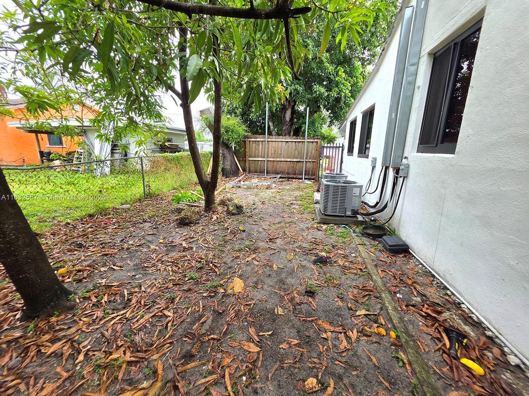 Backyard, Exterior