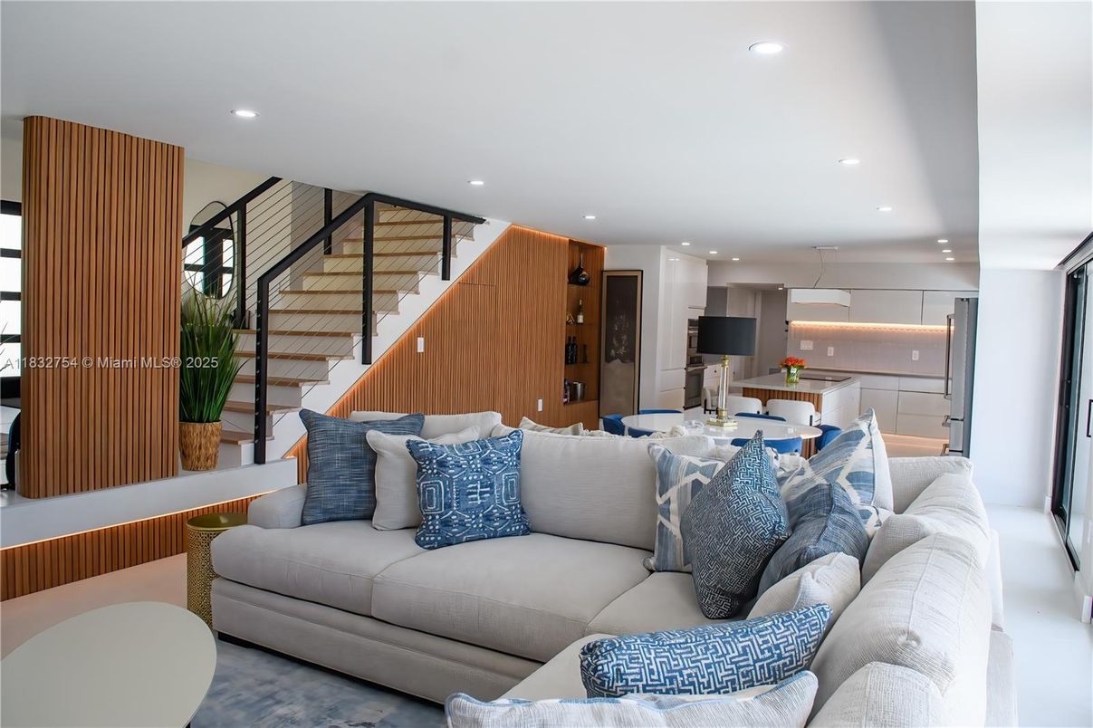 Dining room, Interior, Kitchen, Living room, Recessed Lighting