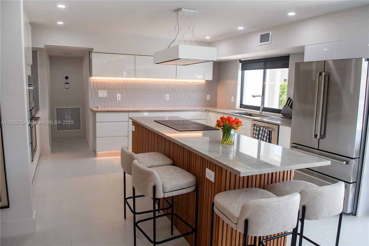 Interior, Kitchen, Pendant Lights, Recessed Lighting, Stainless Steel Appliances