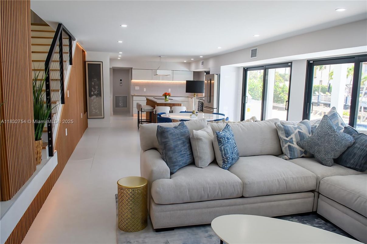 Dining room, Interior, Kitchen, Living room, Pendant Lights, Recessed Lighting