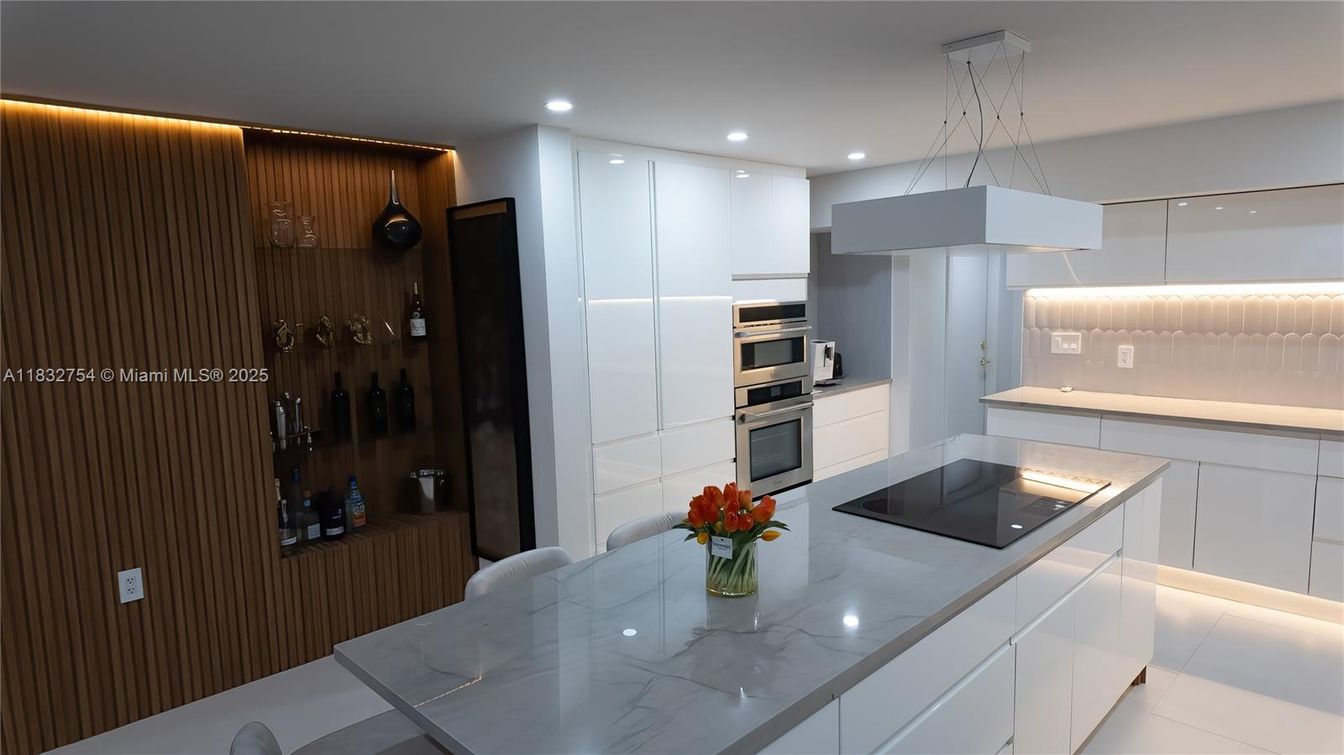 Interior, Kitchen, Pendant Lights, Recessed Lighting, Stainless Steel Appliances