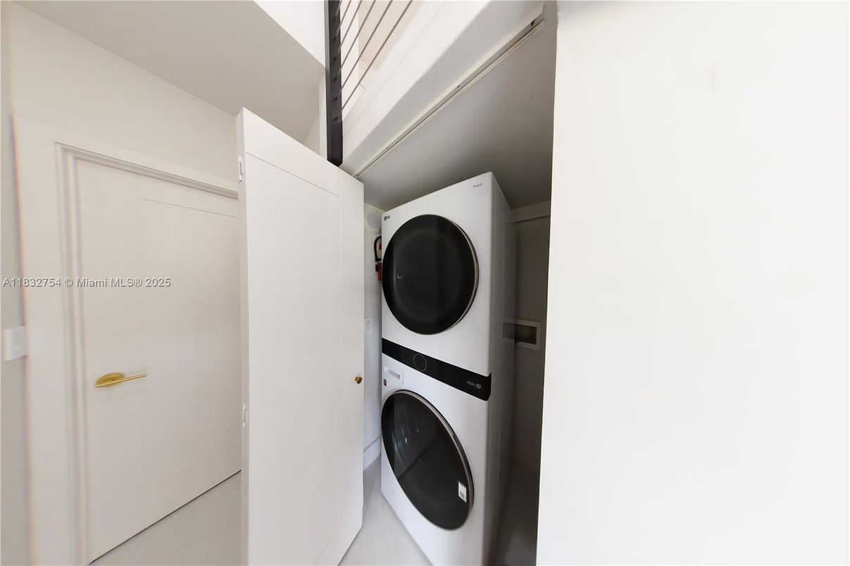 Interior, Utility Closets, Washer