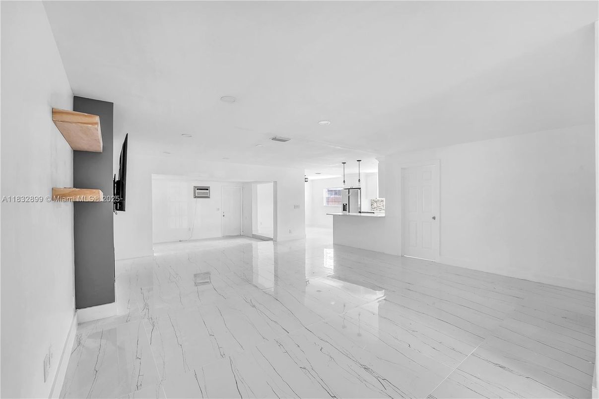 Empty room, Interior, Marble, Recessed Lighting