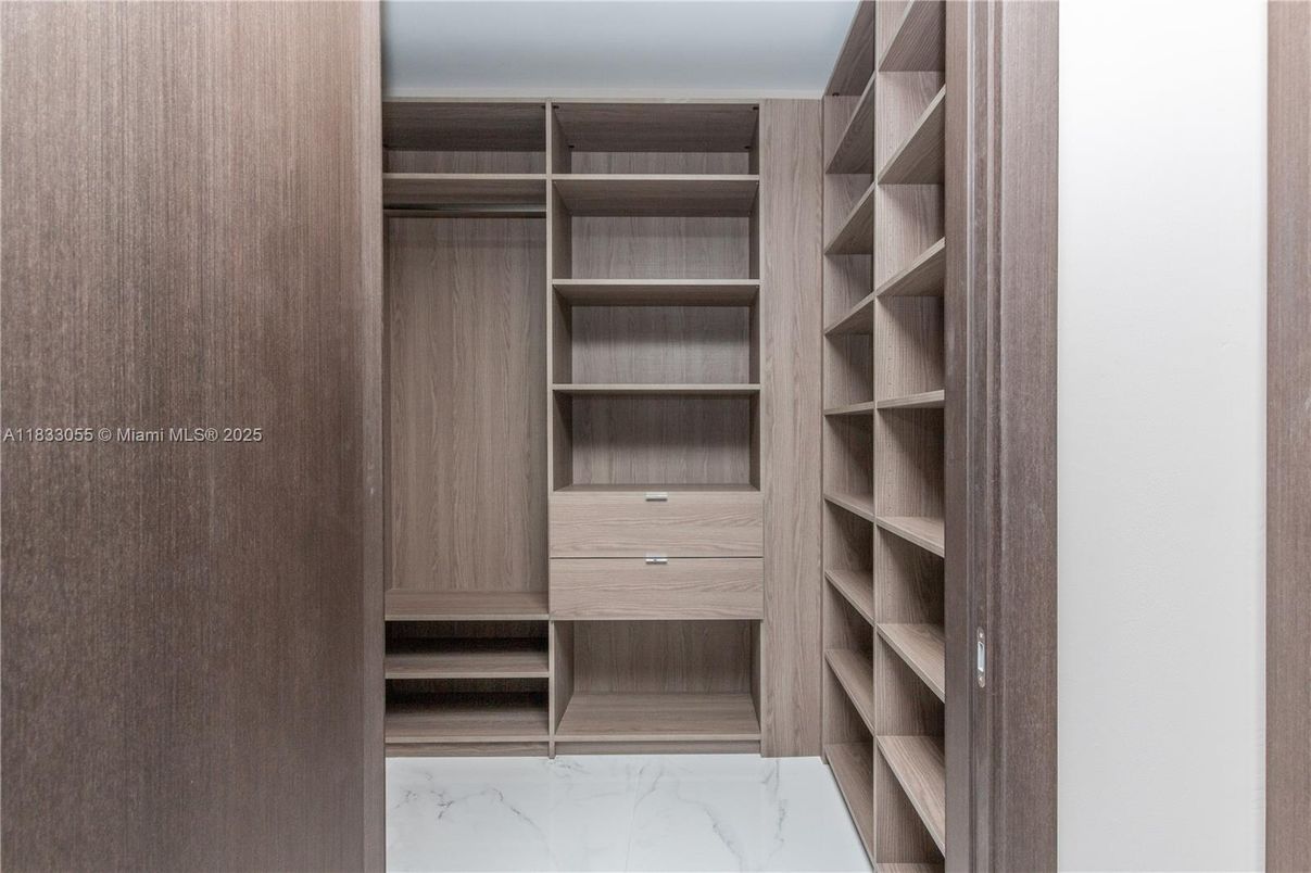 Interior, Marble, Walk-in Closets