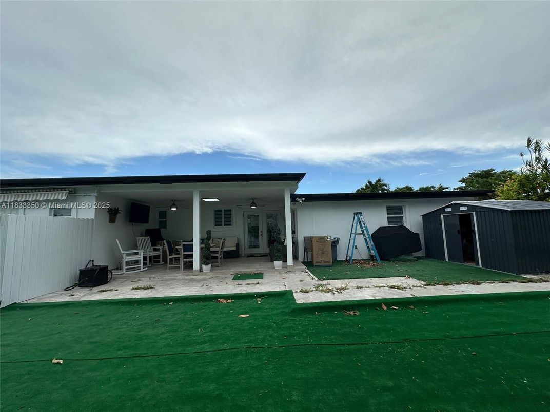 Backyard, Exterior