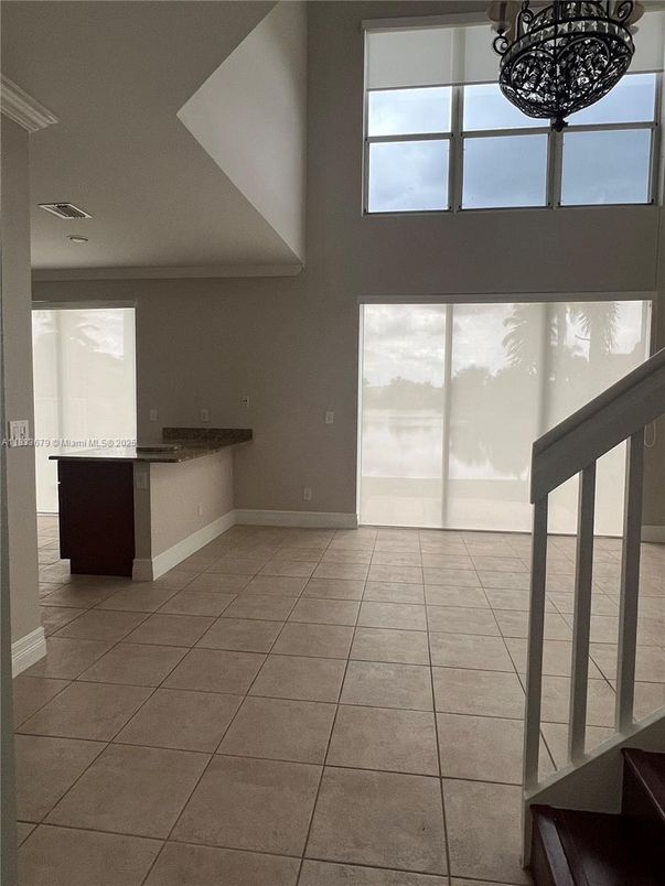 Empty room, Interior, Water