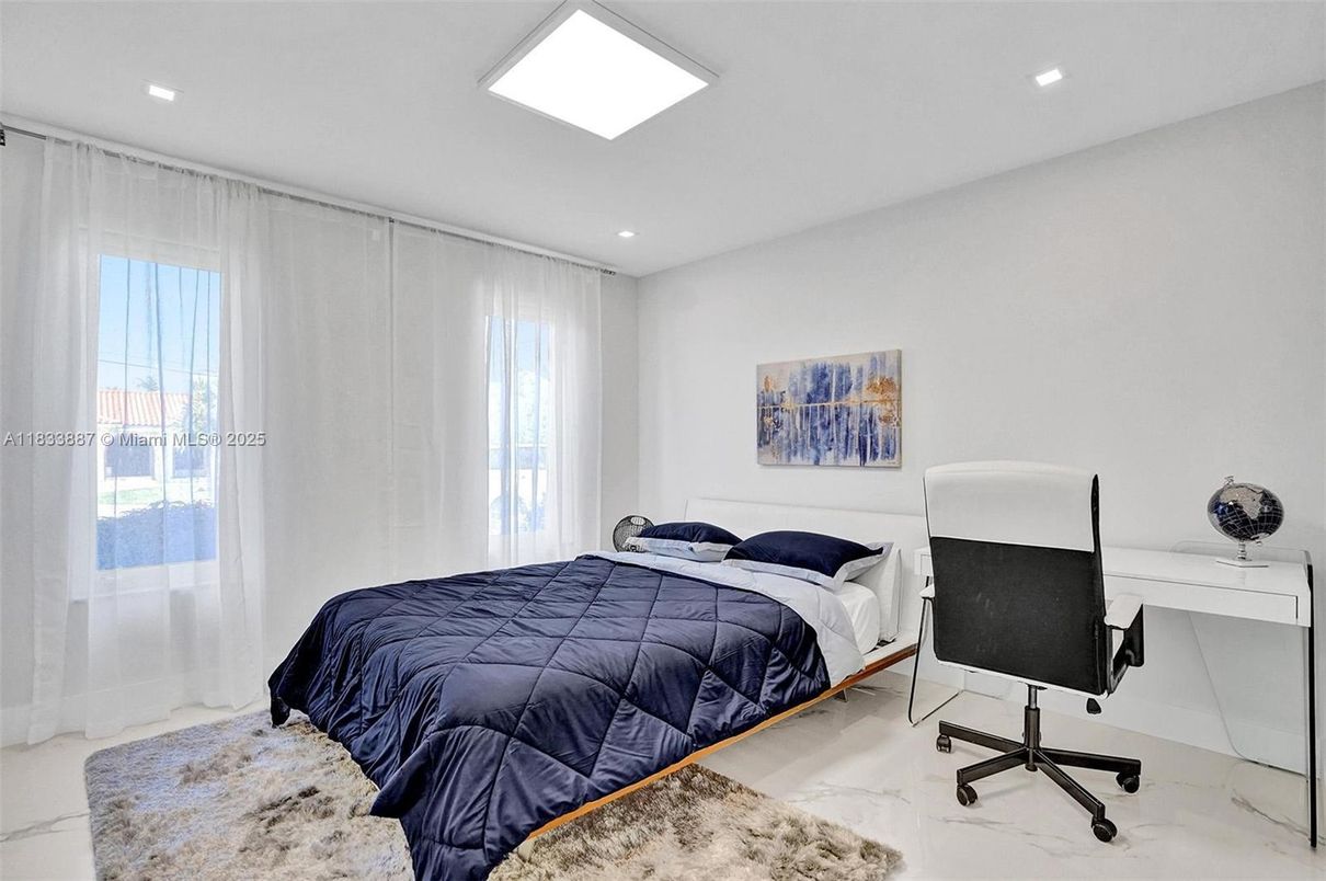 Bedroom, Home Office, Interior, Marble, Recessed Lighting