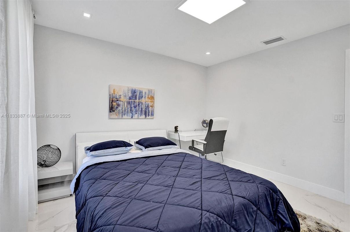Bedroom, Interior, Marble, Recessed Lighting